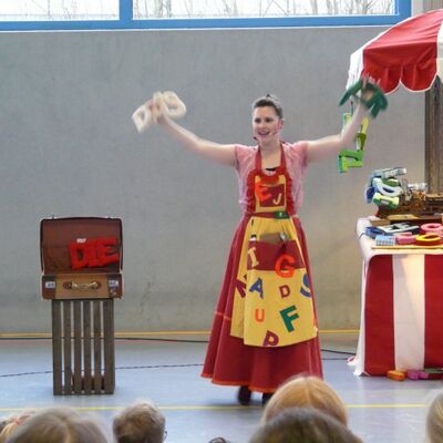 Bild vergr&ouml;&szlig;ern: Theaterstück
