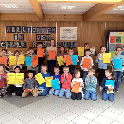 Bild vergr&ouml;&szlig;ern: Vorlesen Schule